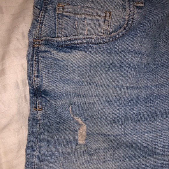 Zara Tapered Fit Ripped Skinny Jeans - Picture 4 of 9